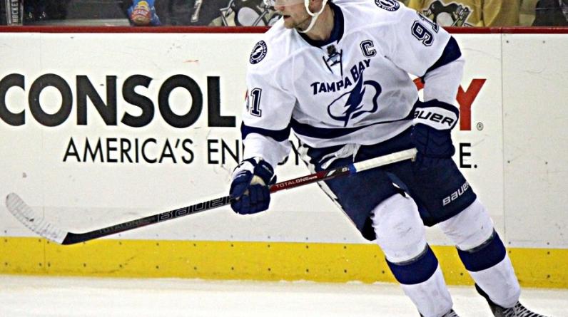 Четыре очка Кучерова помогли «Тампе» вырвать победу у «Детроита» в матче НХЛ
