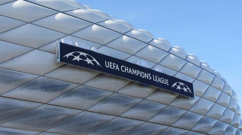 Россия опустилась на десятое место в рейтинге УЕФА