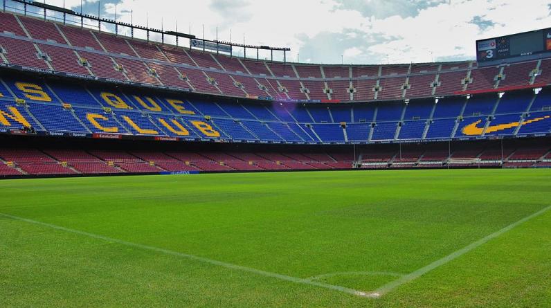 «Барселона» продлила контракт с 18-летним хавбеком сборной Испании Педри