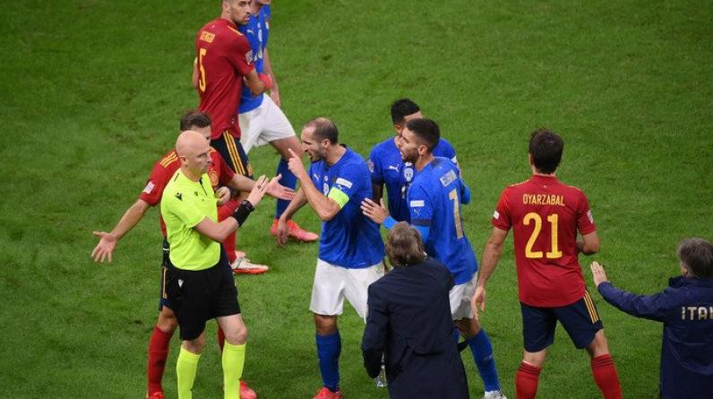 «Все решения понятны»: арбитр Федотов оценил работу Карасева на матче Италия — Испания