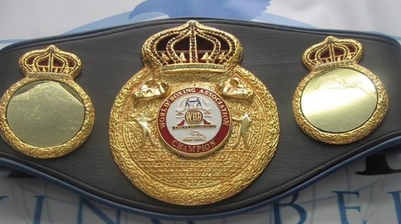 Россиянин Бутаев нокаутировал американца Джеймса и завоевал титул чемпиона мира WBA