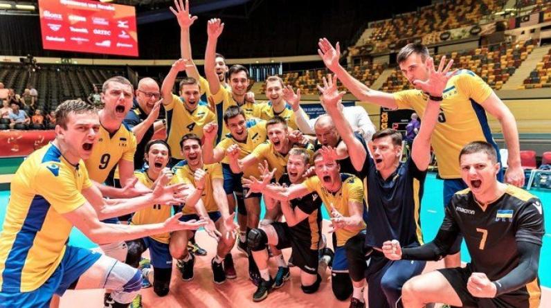 Украинский волейболист недоволен, что сборную мотивировали 10 млн гривен за победу над Россией