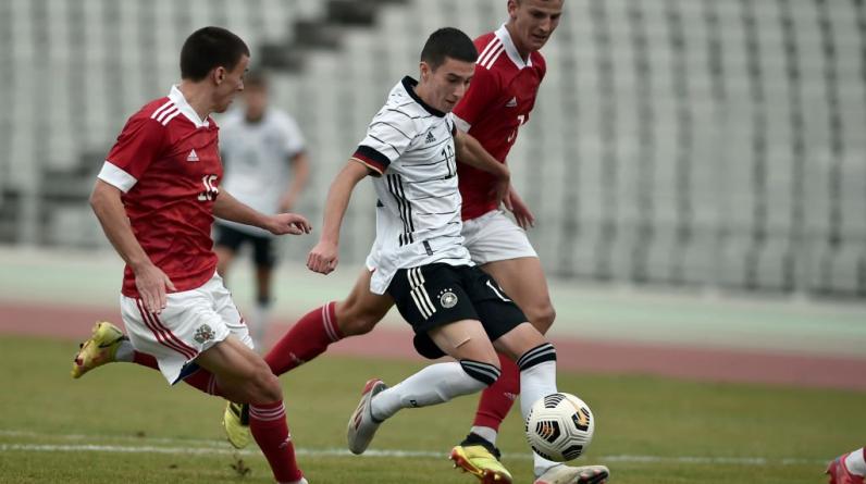 Сборная России обыграла Германию и вышла в Элитный раунд юношеского чемпионата Европы