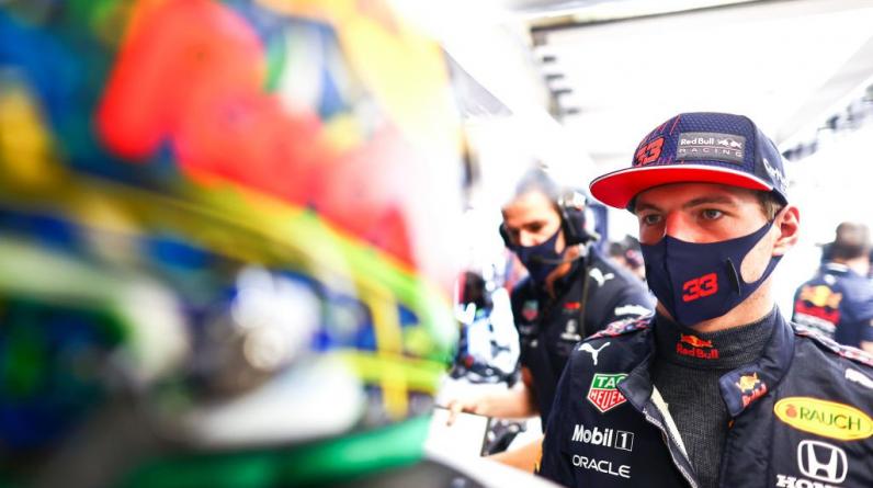 «Мерседес» обвиняет Ферстаппена в поломке крыла болида Хэмилтона на Гран-при Бразилии