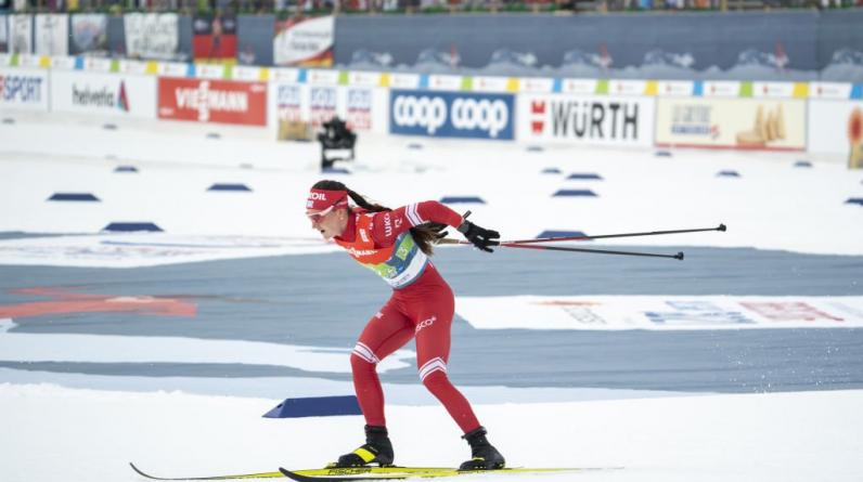 Российские лыжницы Непряева, Ступак и Сорина прошли квалификацию спринта на «Тур де Ски»