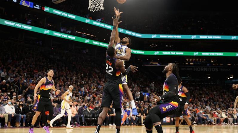 «Финикс» обыграл «Голден Стэйт» в матче лидеров сезона НБА