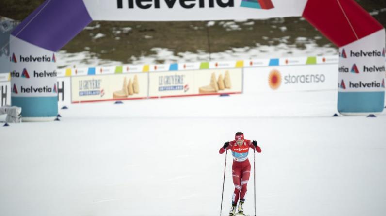 Панжинский отреагировал на решение Непряевой оттолкнуть француженку после финиша на «Тур де Ски»