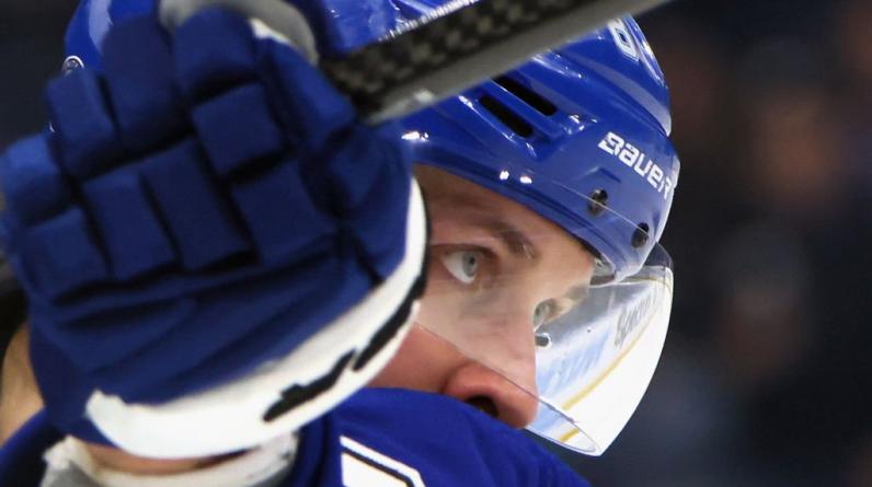 Оформивший хет-трик Кучеров признан первой звездой дня в НХЛ