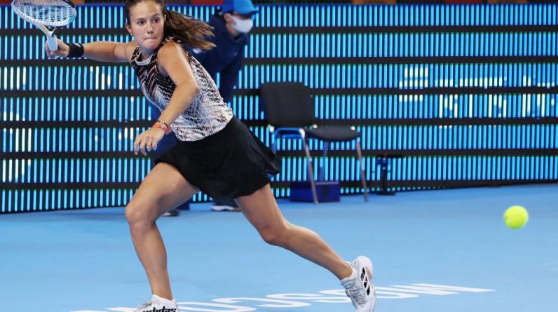 Касаткина обыграла Мугурусу и вышла в полуфинал турнира WTA в Сиднее