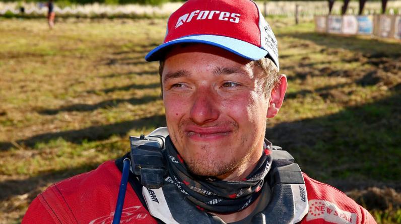 Российский гонщик Карякин попал в аварию на этапе «Дакар»-2022