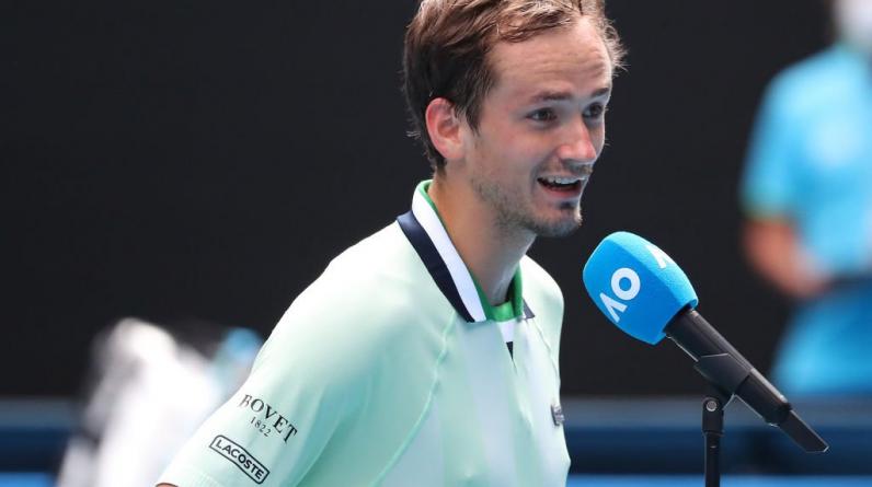 Кафельников не сомневается, что Медведев обыграет Кирьоса в третьем круге Australian Open