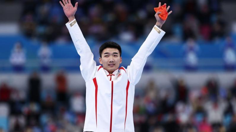 Китайский конькобежец Тинюй выиграл «золото» на дистанции 500 м на Олимпиаде, Арефьев — седьмой