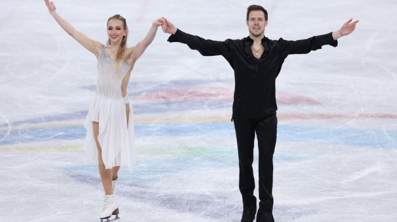 Синицина и Кацалапов завоевали серебряную медаль ОИ-2022 в танцах на льду