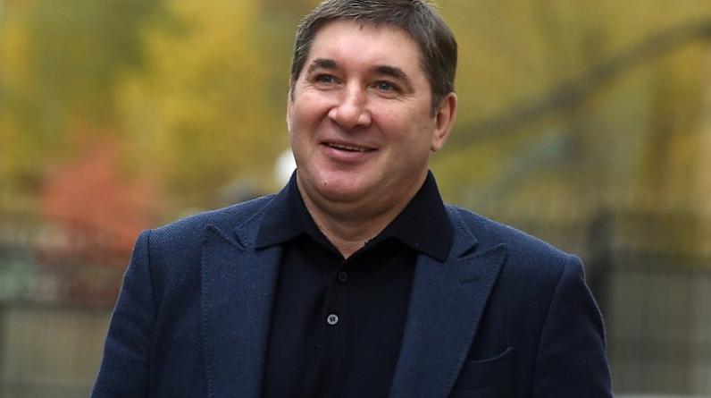 Кожевников заявил, что главному тренеру «Авангарда» Хартли давно пора уходить в отставку