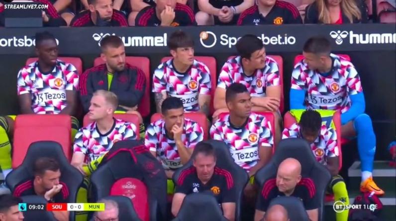 Магуайр, Каземиро и Роналду сидят на банке в «МЮ». Сколько суммарно стоит скамейка «Юнайтед»?
