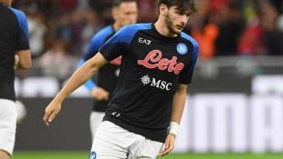 Хвича подорожал на 20 млн евро после старта в «Наполи». Сколько теперь стоит бывший игрок «Рубина»? Хвича подорожал на 20 млн евро после старта в «Наполи». Сколько теперь стоит бывший игрок «Рубина»?