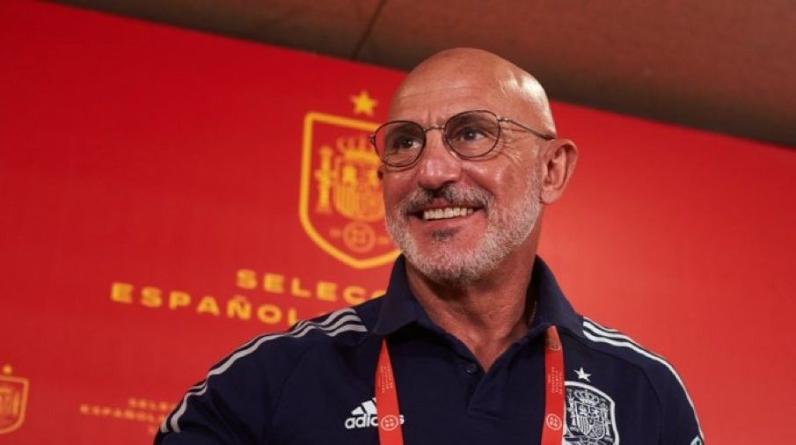 Луис Энрике ушел с поста главного тренера сборной Испании. Назначили Луиса де ла Фуэнте