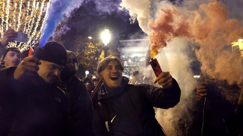 Из-за матча Франция – Марокко полиция и фанаты дерутся по всей Европе. Сумасшедшие видео погромов