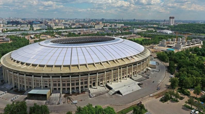 Лахтер: «Управленцев в российские футбольные клубы набирают по объявлению или по звонку»