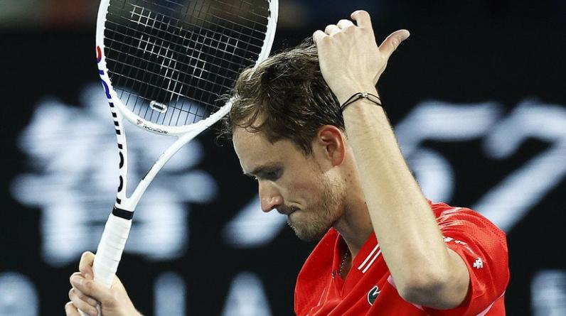 Кафельников назвал причины вылета Медведева с турнира Australian Open